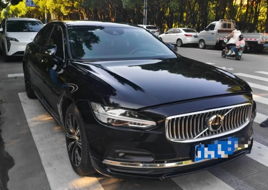Volvo 2021 S90 48V 2.0T B5 Zhiyi Deluxe Edition Automatic Gear 2