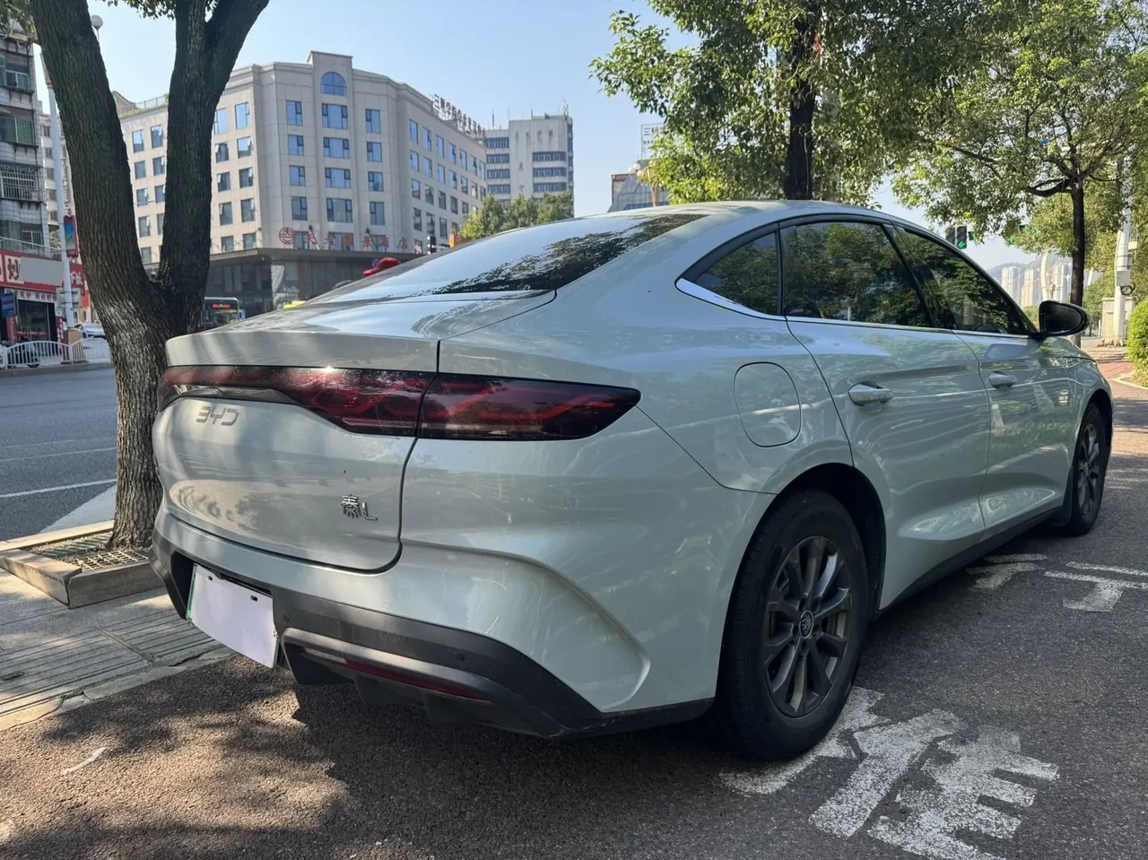 BYD 2024 Qin L DM-i 1.5 stepless 80KM leading automatic gear 6