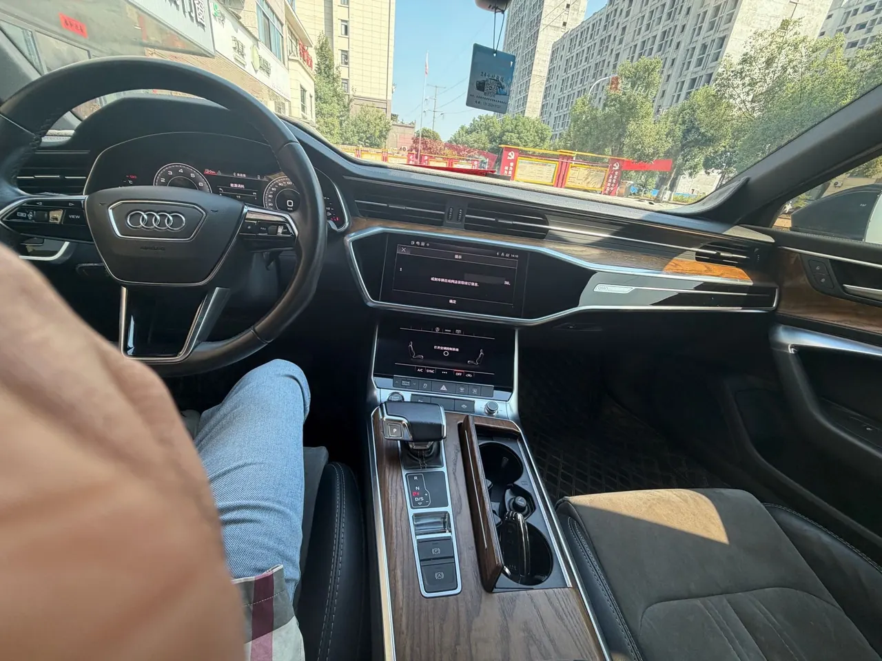 Audi 2021 A6L 2.0TFSI 40TFSI Deluxe Dynamic Automatic 9