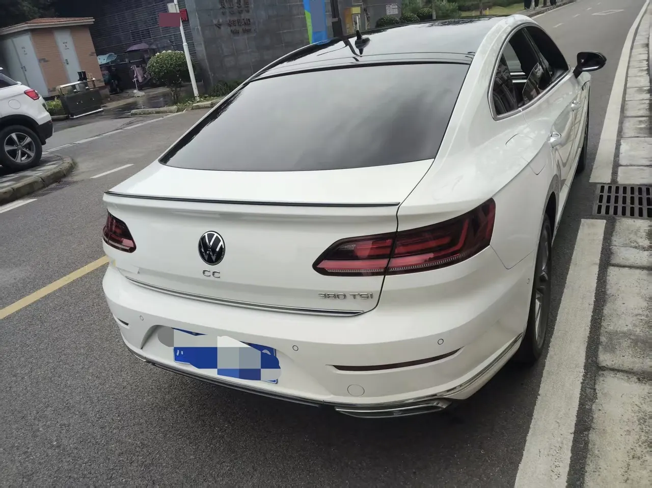 Volkswagen 2021 CC 2.0TSI 380TSI eye-catching automatic gear 8
