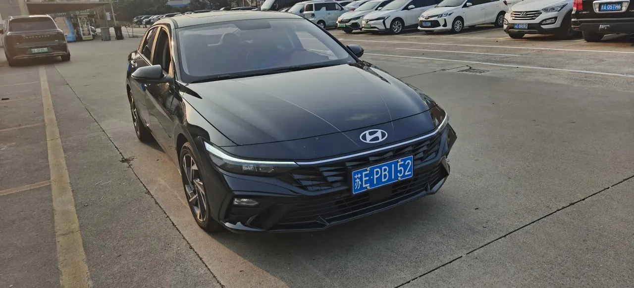 Hyundai 2026 Elantra -3-compartment 1.5 Stepless GLS Leading Edition Automatic Gear 2