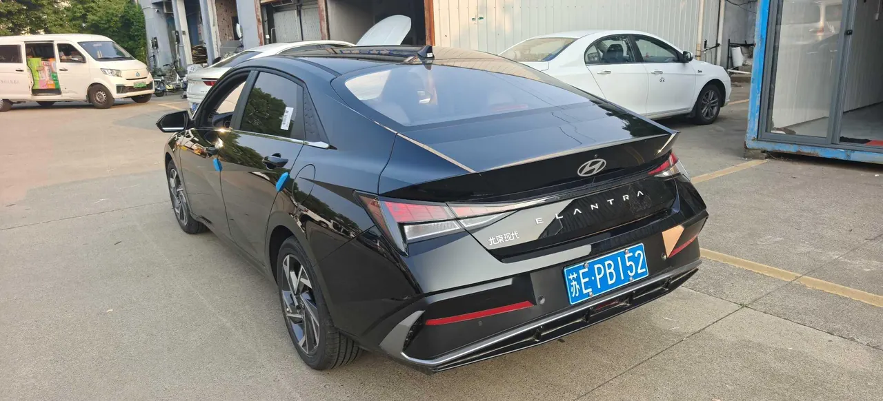 Hyundai 2026 Elantra -3-compartment 1.5 Stepless GLS Leading Edition Automatic Gear 3
