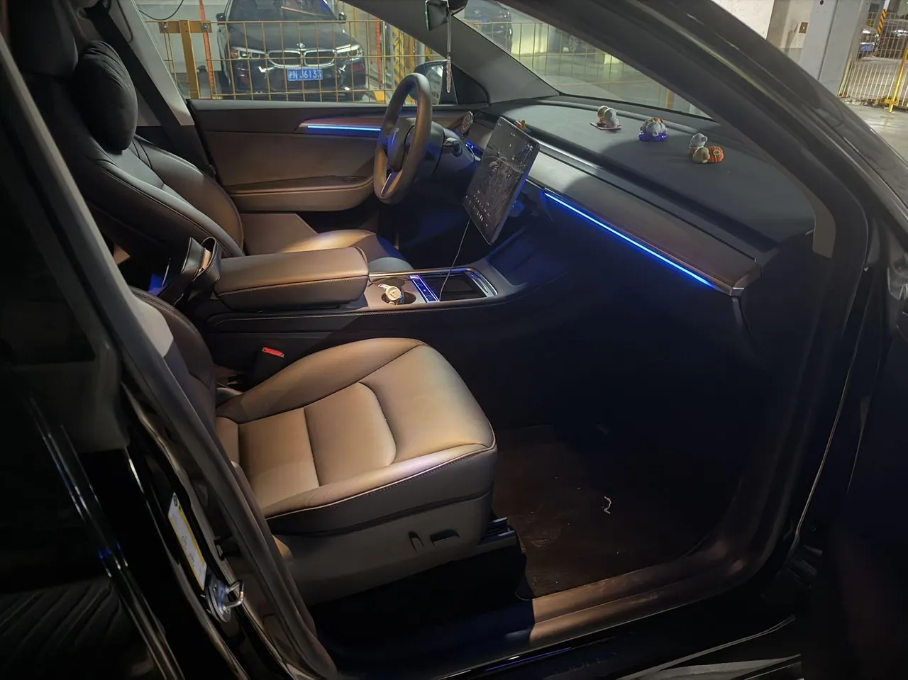 Tesla 2022 Model Y rear-wheel drive version automatic transmission 3