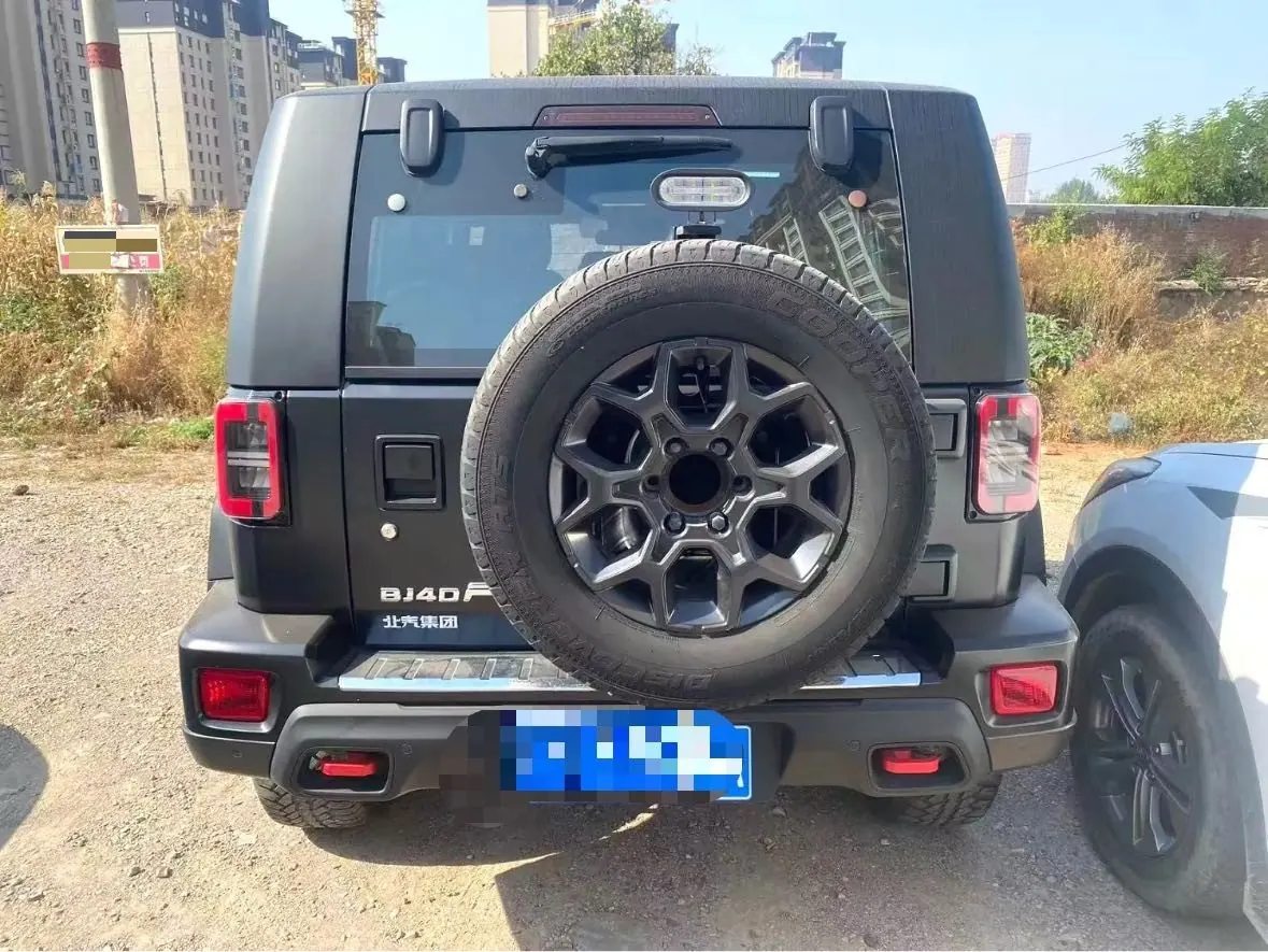 Beijing 2021 BJ40 2.3T Four-wheel Drive Blade Hero Edition Extreme Automatic Gear 6