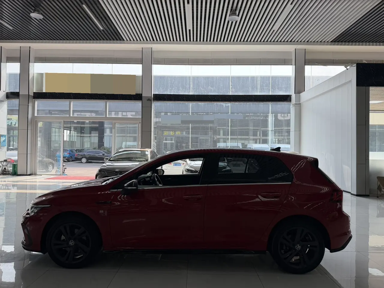 Volkswagen 2021 Golf 8 R-Line 1.4TSI 280TSI Automatic 3