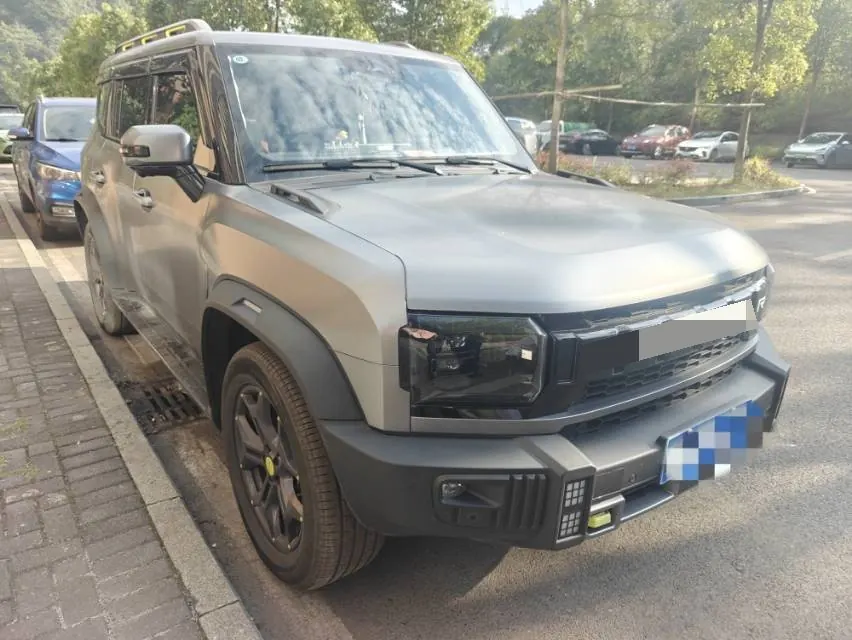 Jetour 2023 Traveler 2.0T Four-Wheel-Drive Cross-Country PRO Automatic 2