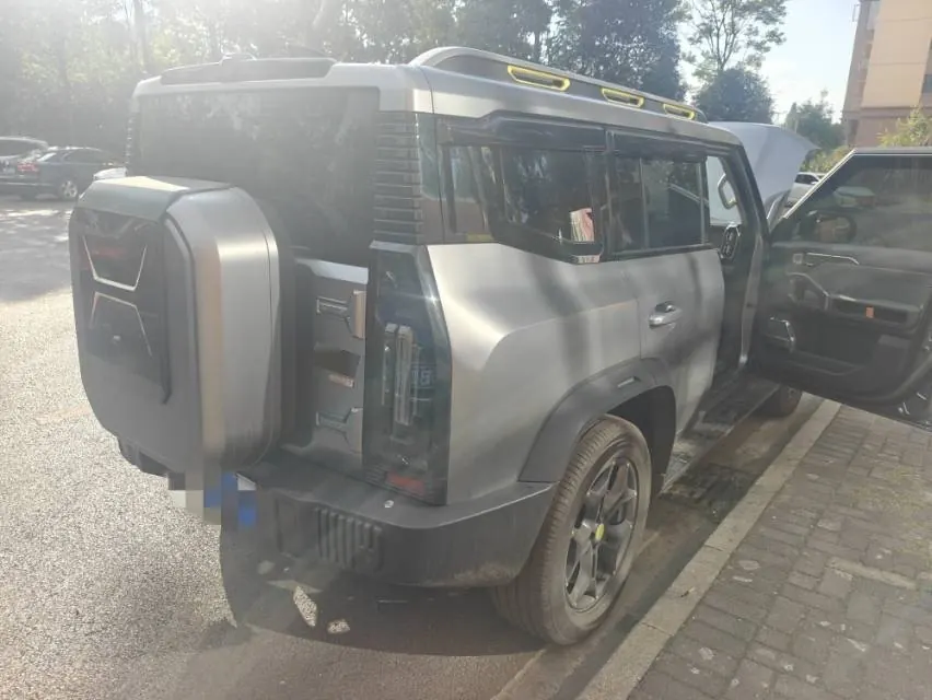 Jetour 2023 Traveler 2.0T Four-Wheel-Drive Cross-Country PRO Automatic 6