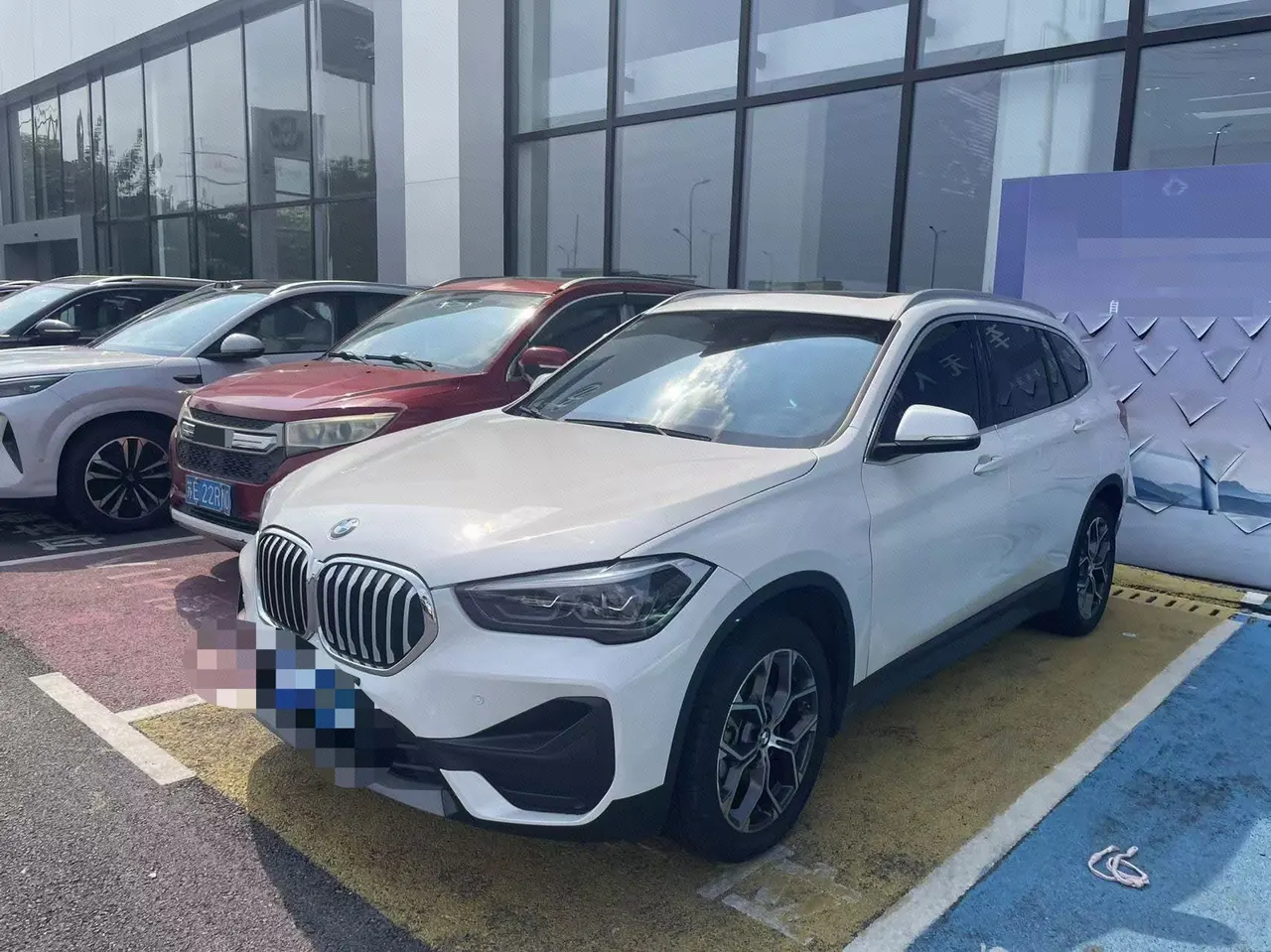 Open image lightbox: BMW 2022 X1 sDrive25Li 2.0T Leading Automatic Gear