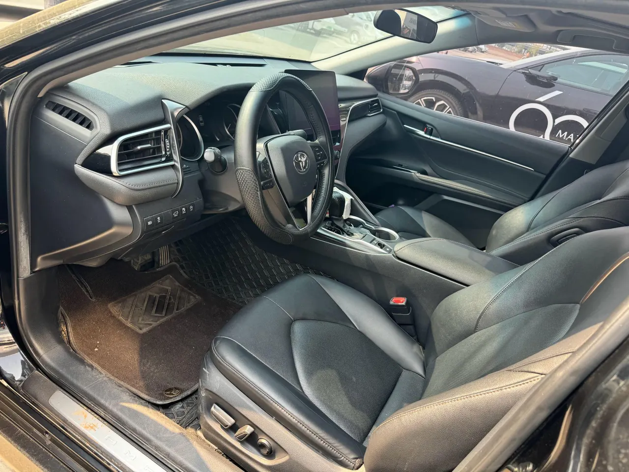 Toyota 2021 Camry 2.0G Stepless Deluxe Edition Automatic Gear 9