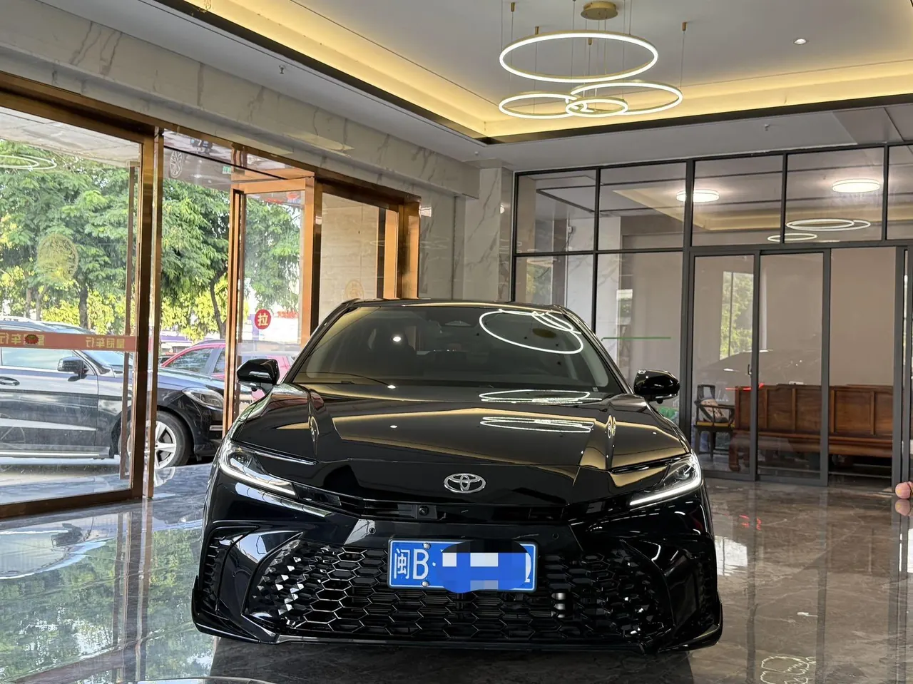 Toyota 2026 Camry Dual Engine 2.0HS Stepless Sports Edition Automatic Gear 2