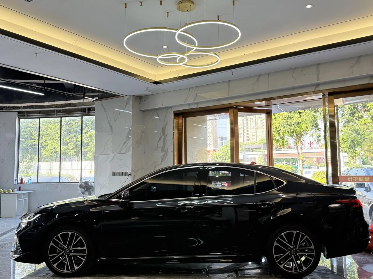 Toyota 2026 Camry Dual Engine 2.0HS Stepless Sports Edition Automatic Gear 3