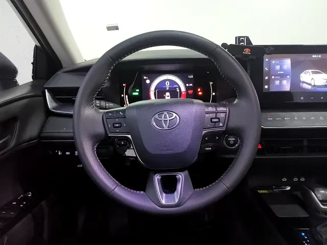 Toyota 2026 Camry 2.0GVP Stepless Deluxe Edition Automatic Transmission 8