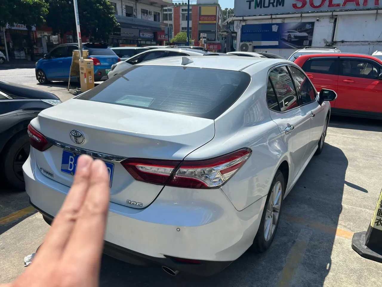 Toyota 2021 Camry 2.0G Stepless Deluxe Edition Automatic Gear 4