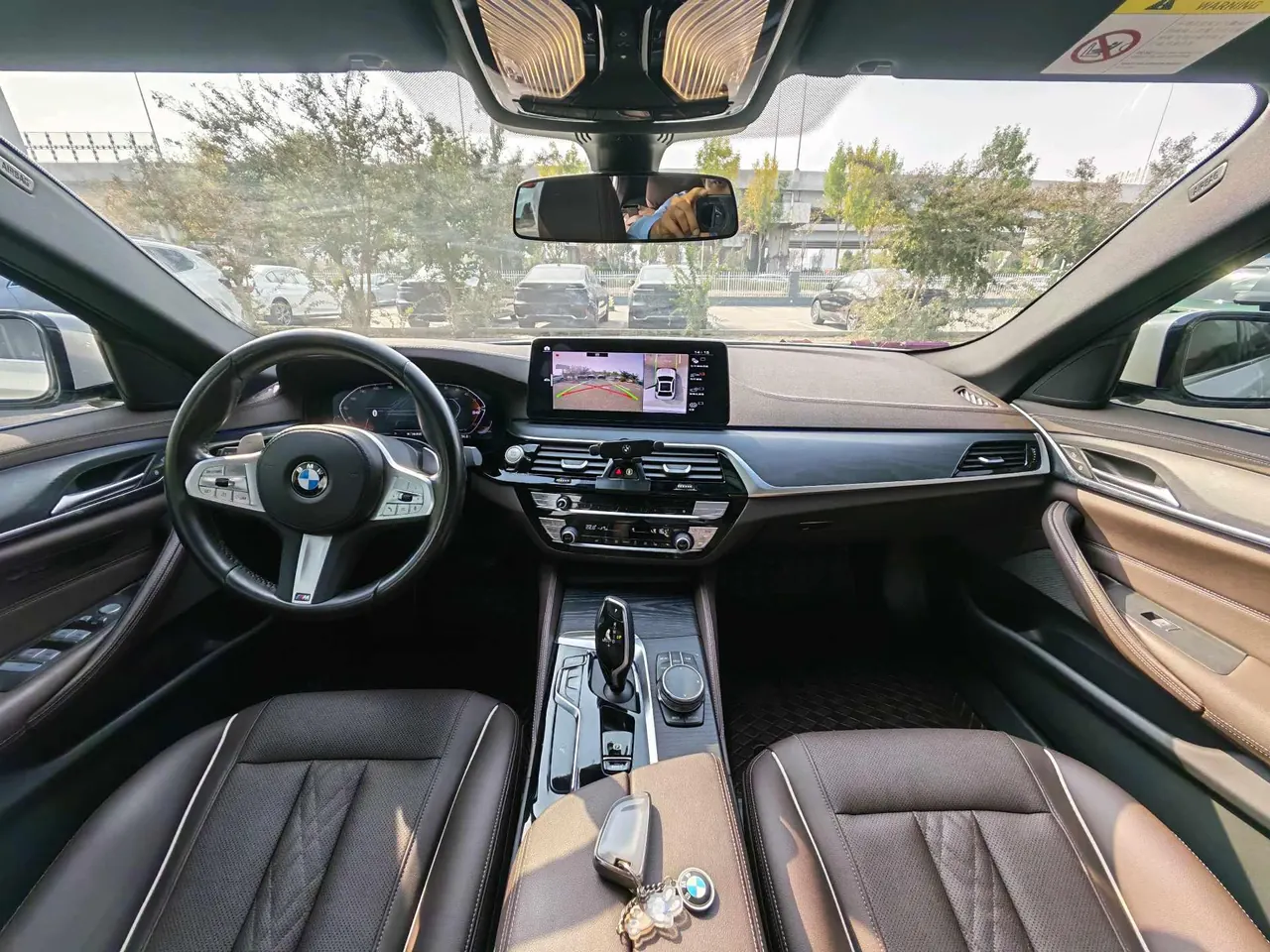 BMW 5 Series 2023 530Li 2.0T Leading M Sports Suit Automatic Gear 10