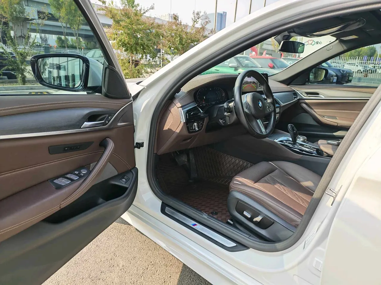 BMW 5 Series 2023 530Li 2.0T Leading M Sports Suit Automatic Gear 8