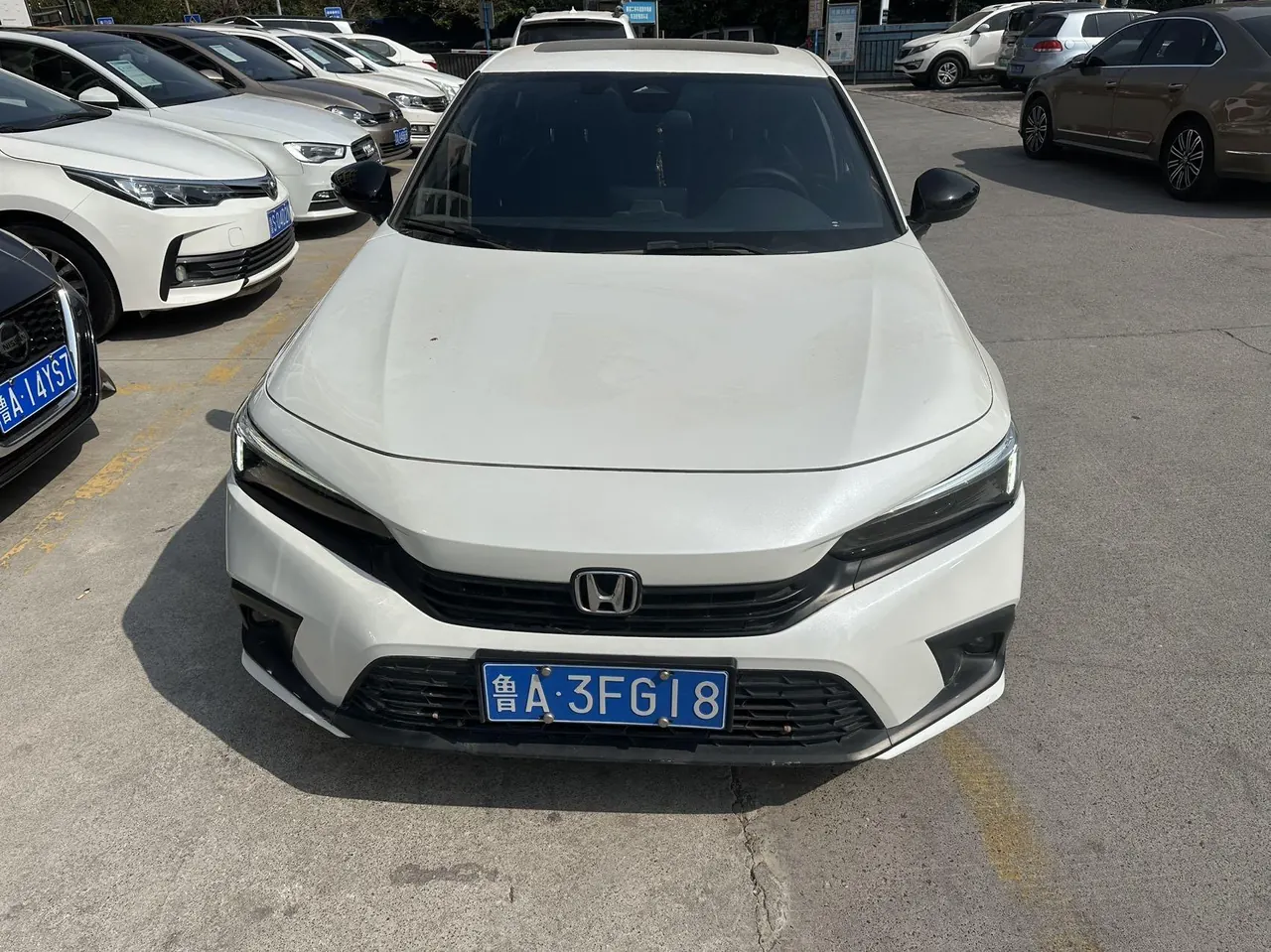 Honda 2022 Civic 1.5T Stepless 240TURBO Combustion Edition Automatic Gear 2