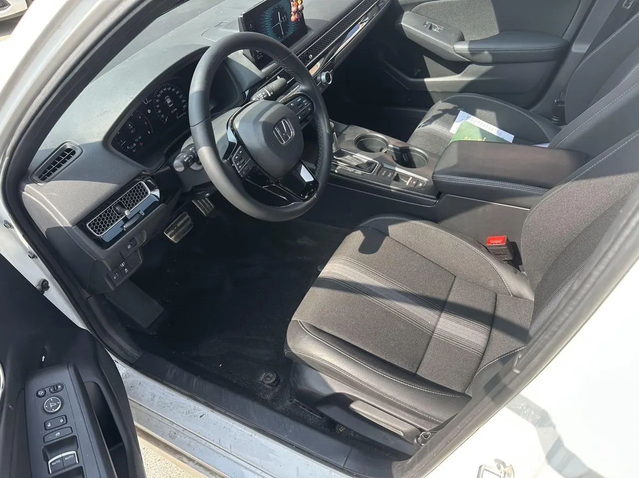 Honda 2022 Civic 1.5T Stepless 240TURBO Combustion Edition Automatic Gear 3