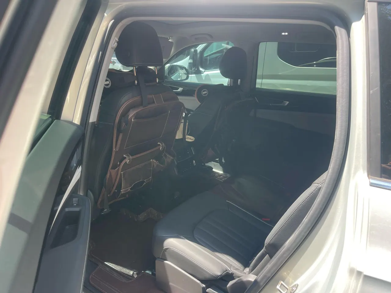 Volkswagen 2022 Tuang 2.0TSI 380TSI 4WD Respect Deluxe Automatic Transmission 9