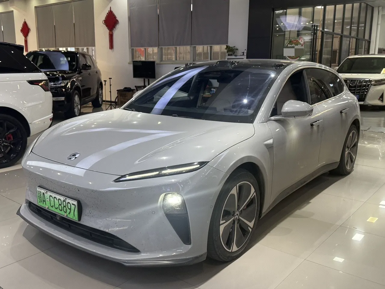 Открыть галерею: NIO 2023 ET5 75kWh Touring automatic gear