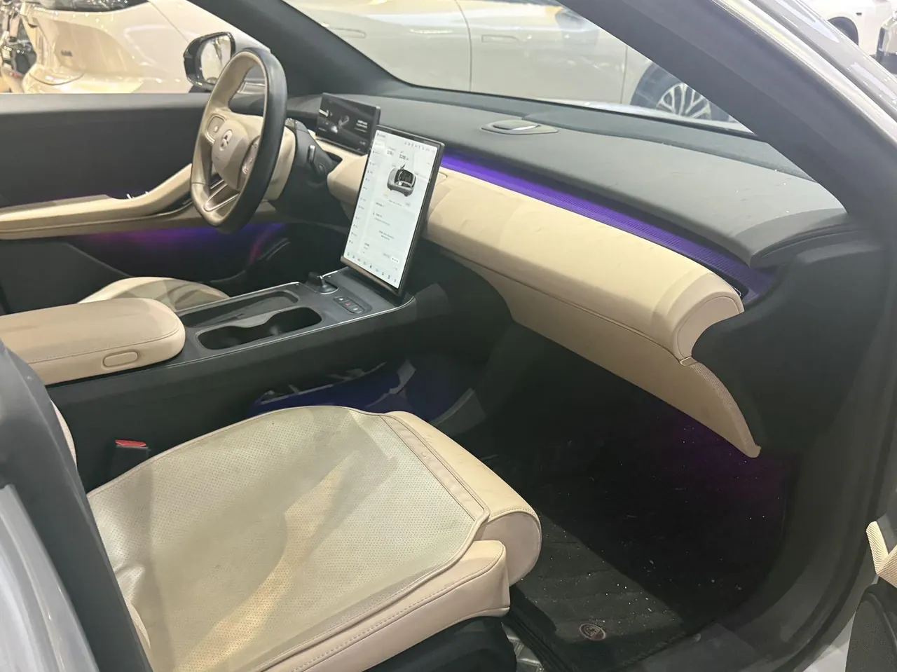 NIO 2023 ET5 75kWh Touring automatic gear 5
