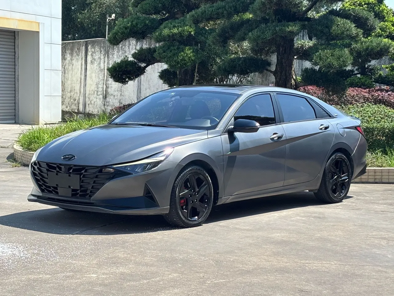 Открыть галерею: Hyundai 2022 Elantra-Sanxiang 1.5 Stepless 20th Anniversary Automatic Gear
