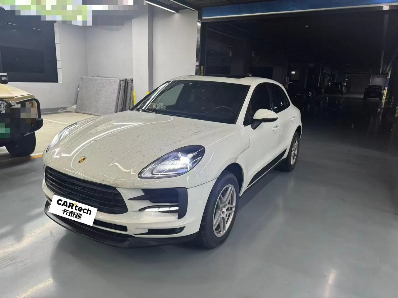 Open image lightbox: Porsche Macan (Imported) 2020 Macan 2.0T Automatic Gear