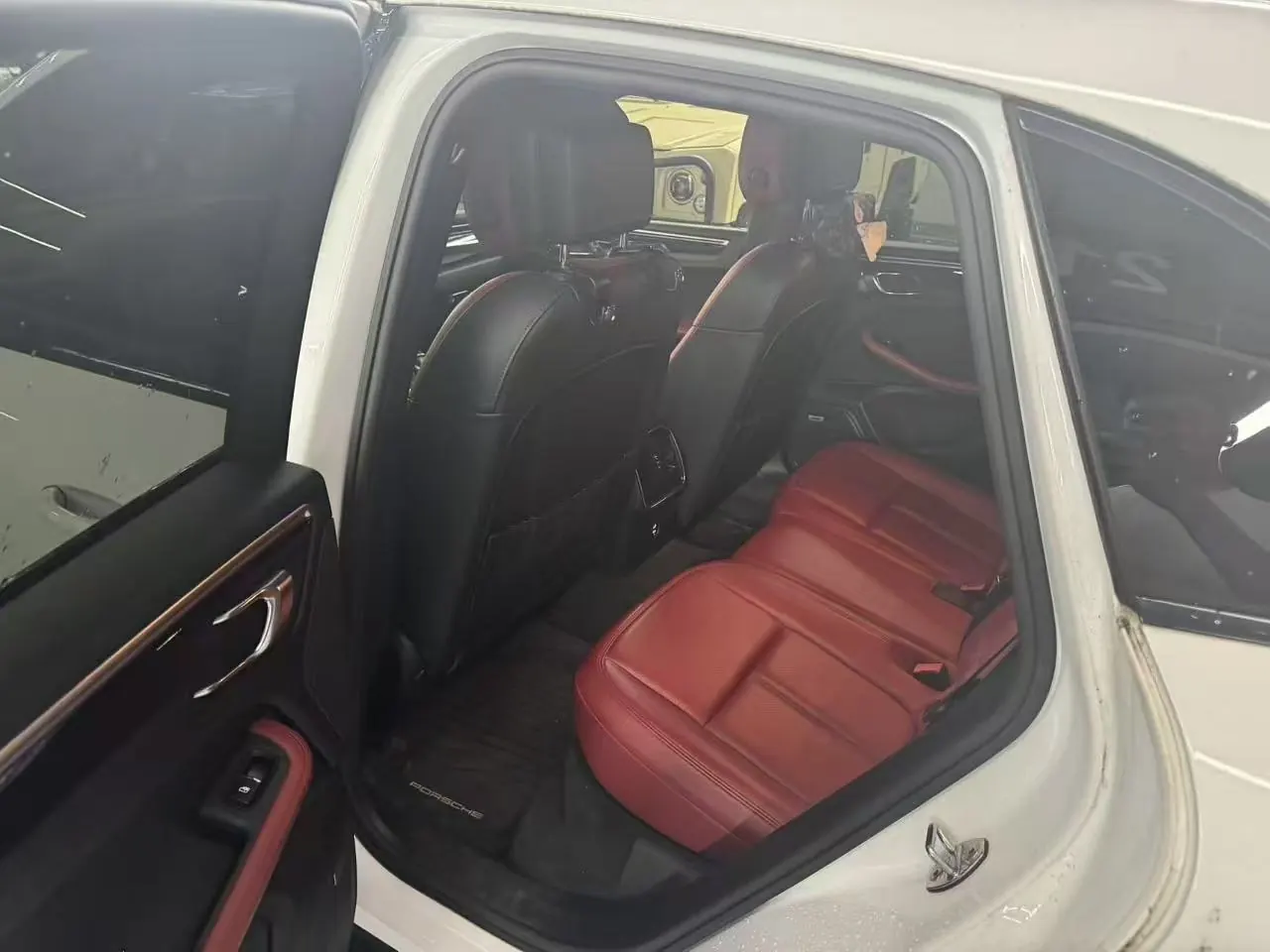 Porsche Macan (Imported) 2020 Macan 2.0T Automatic Gear 4