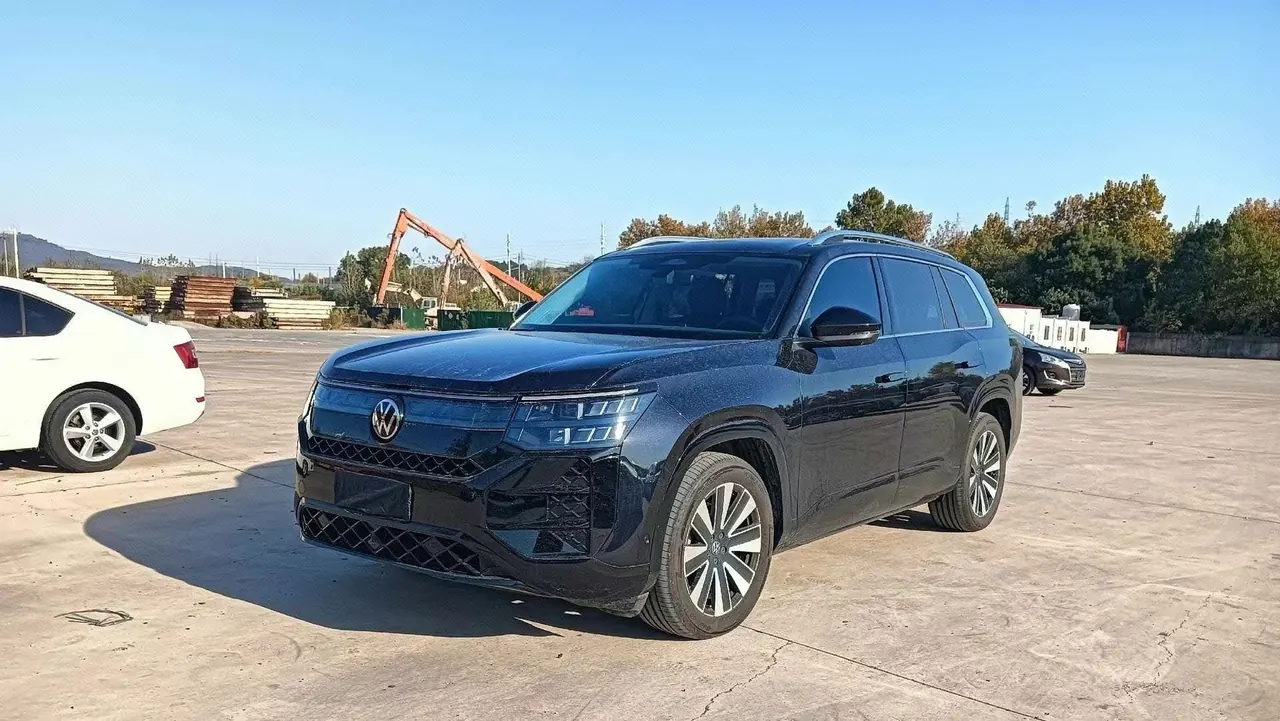 Open image lightbox: Volkswagen 2026 Touang Pro 2.0TSI 450TSI Four-wheel Drive Vertical and Horizontal Automatic Gear