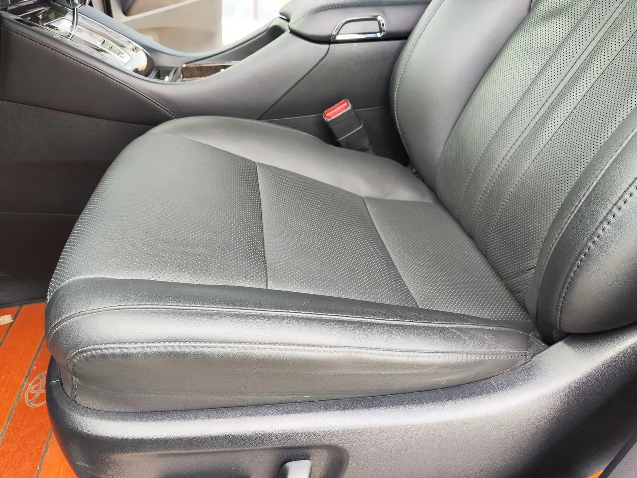 Toyota Wilfa (Imported) 2020 Wilfa 2.5 Stepless HV Distinguished Edition Automatic Gear 9