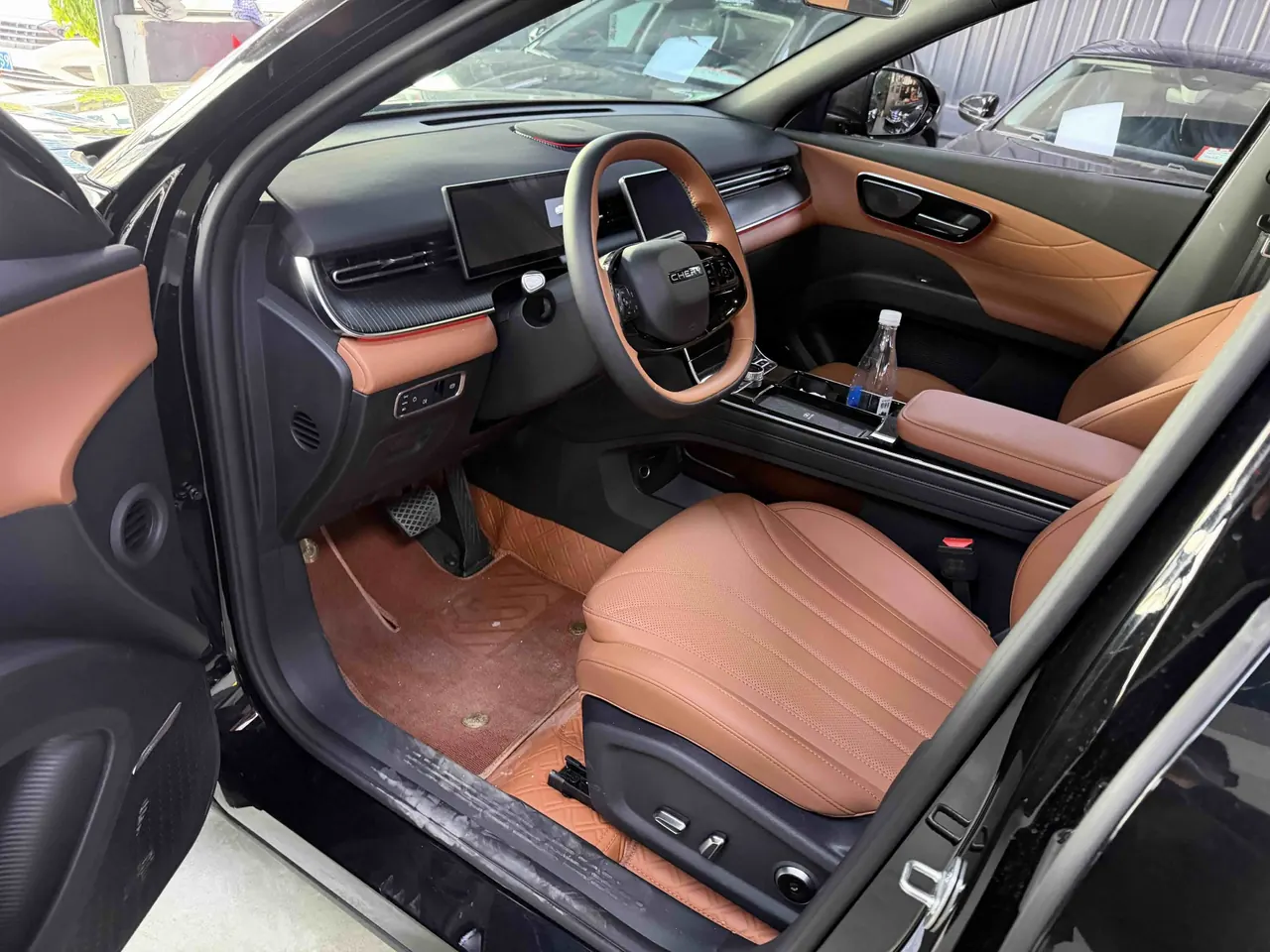 Chery 2026 Ruihu 8 1.6T Tiger Kunpeng Edition Honorable Automatic Gear 2