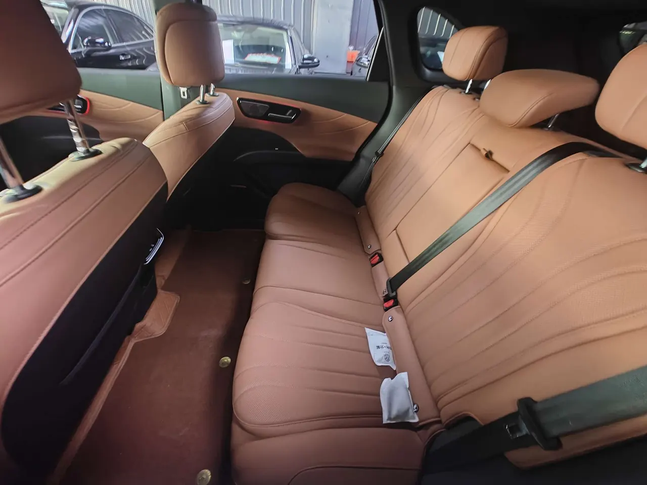 Chery 2026 Ruihu 8 1.6T Tiger Kunpeng Edition Honorable Automatic Gear 4