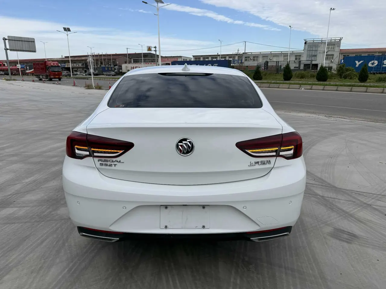 Buick 2020 Regal 1.5T 552T Elite Automatic Gear 4