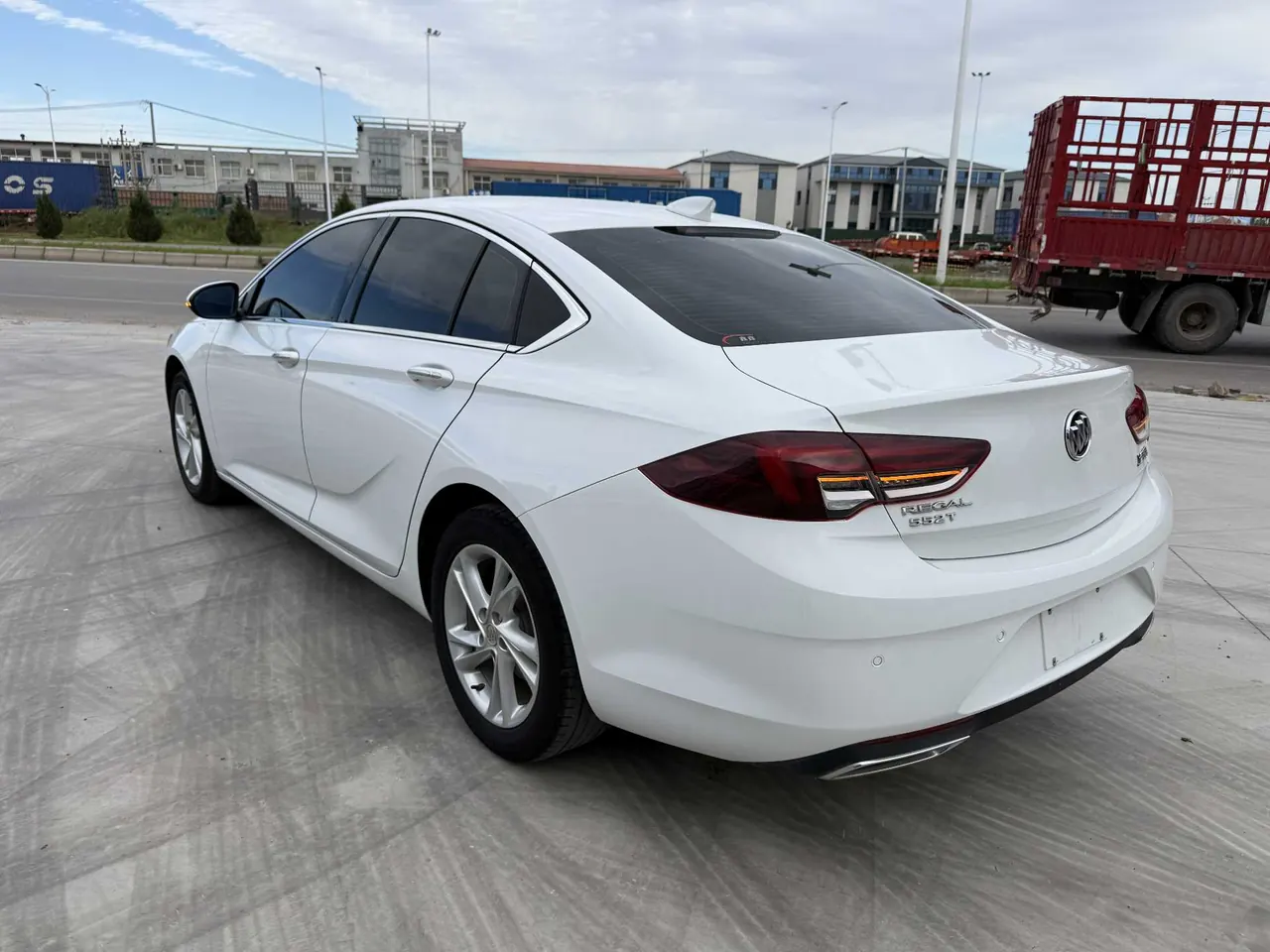 Buick 2020 Regal 1.5T 552T Elite Automatic Gear 5