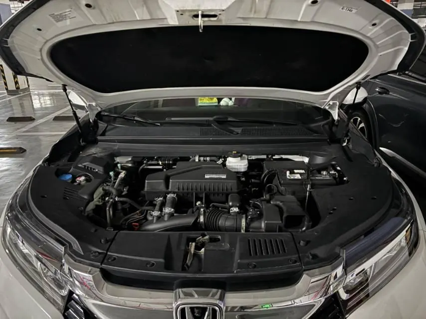 Honda 2020 Crown Road 1.5T Stepless 240TURBO Two-Drive Elite Automatic Gear 3