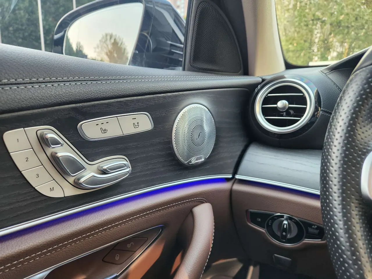 Mercedes Benz E Class 2020 E 300 L 2.0T Sports Luxury Automatic Gear 10