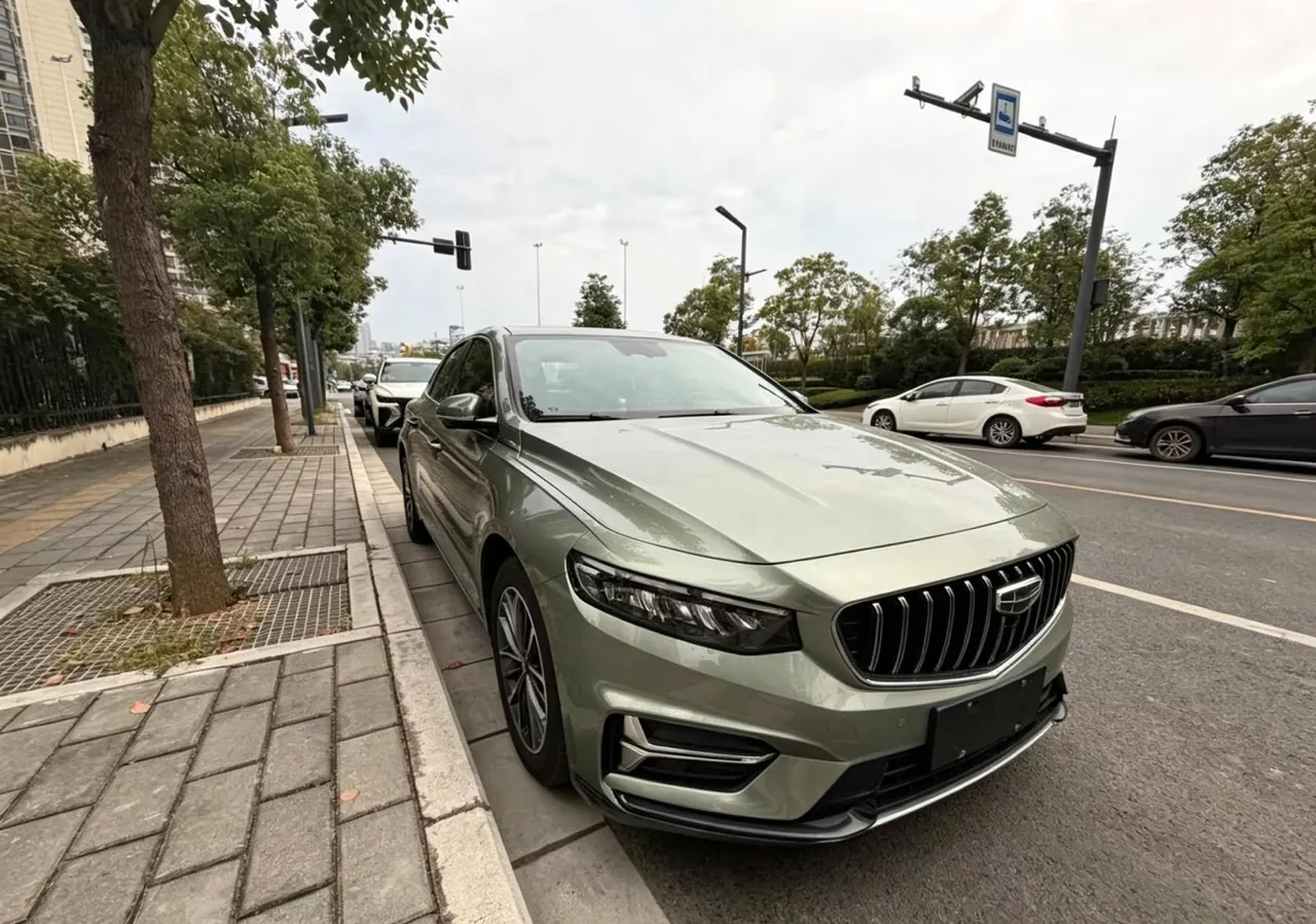 Geely 2023 xingrui 1.5TD rocking version of automatic gear 3