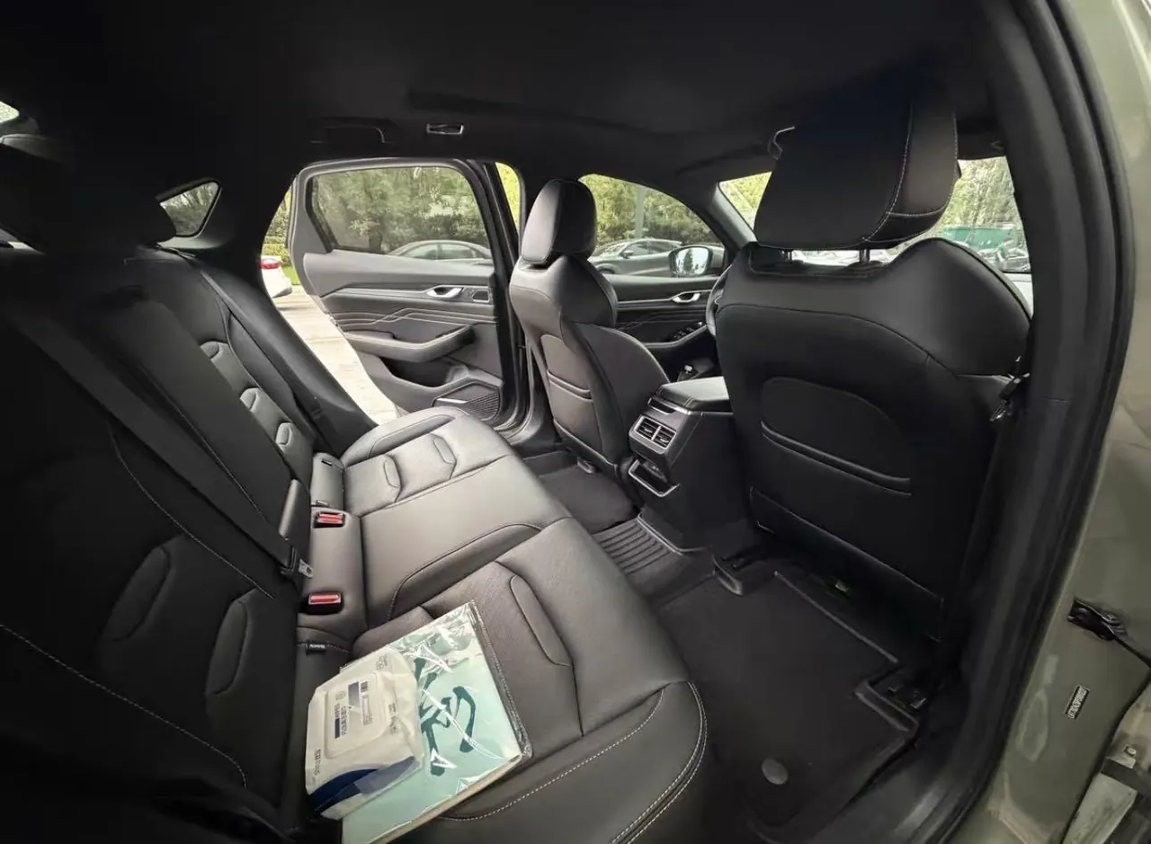 Geely 2023 xingrui 1.5TD rocking version of automatic gear 5