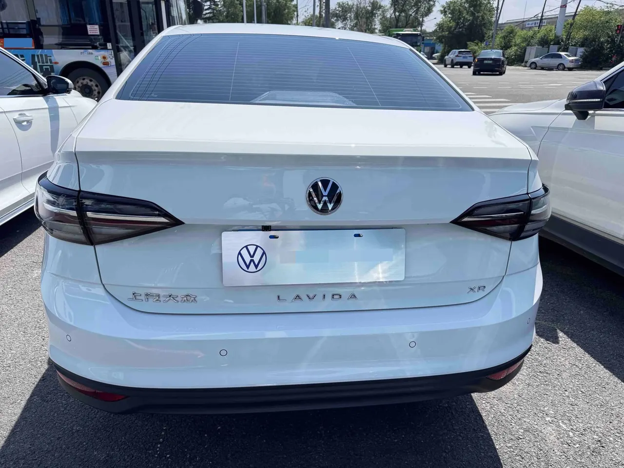 Volkswagen 2025 Lavida New Trend 1.5 Outstanding New Edition Automatic Transmission 10