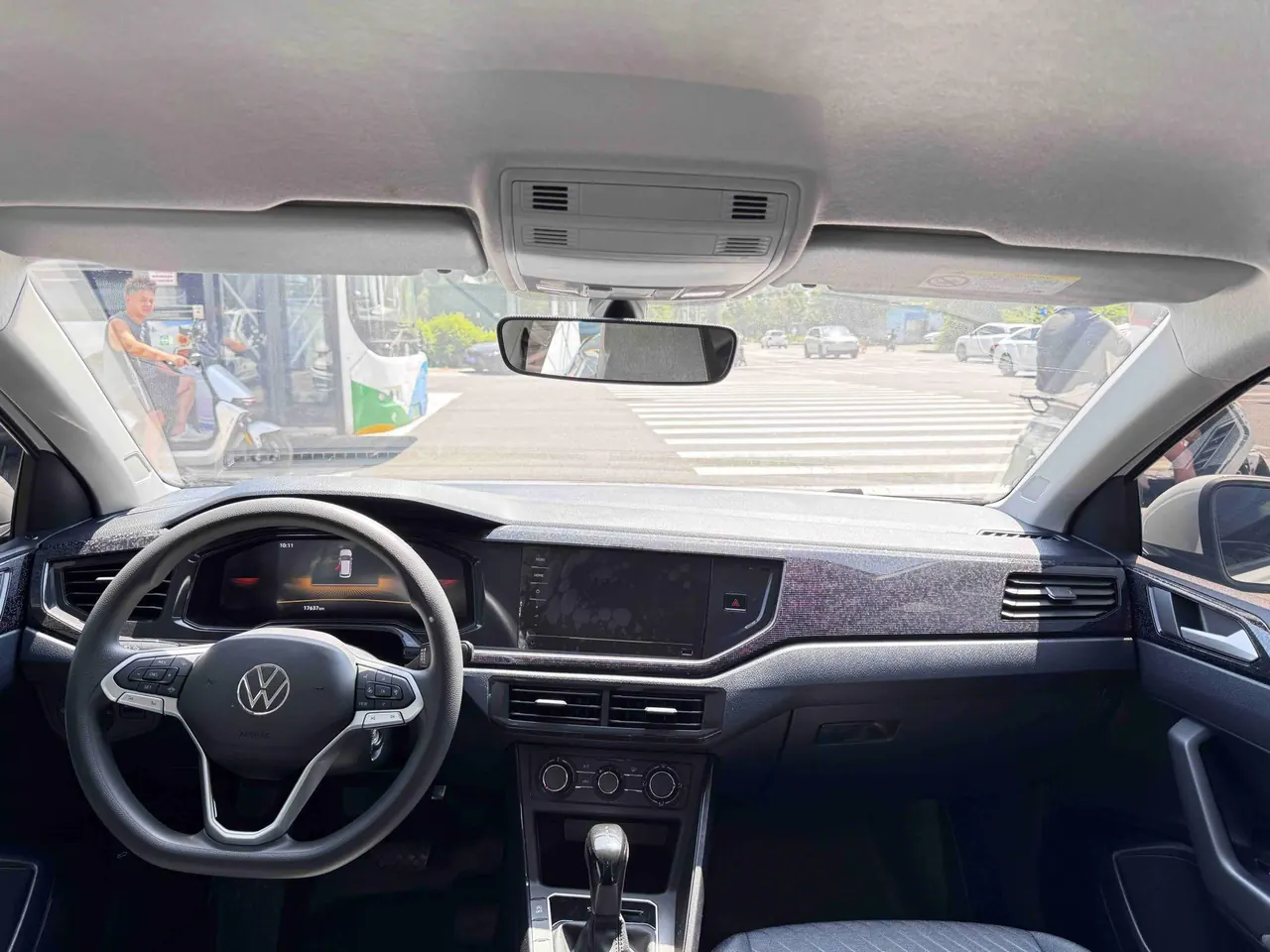 Volkswagen 2025 Lavida New Trend 1.5 Outstanding New Edition Automatic Transmission 14