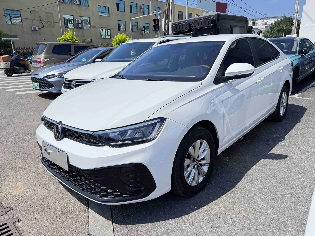 Volkswagen 2025 Lavida New Trend 1.5 Outstanding New Edition Automatic Transmission 2