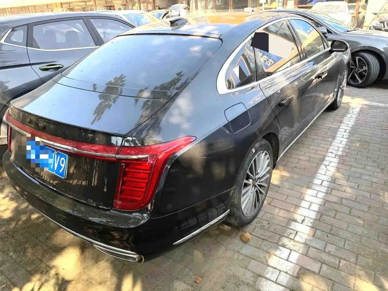 HongQi 2020 H9 48V 2.0T Zhilian Flag Edition Automatic Gear 2