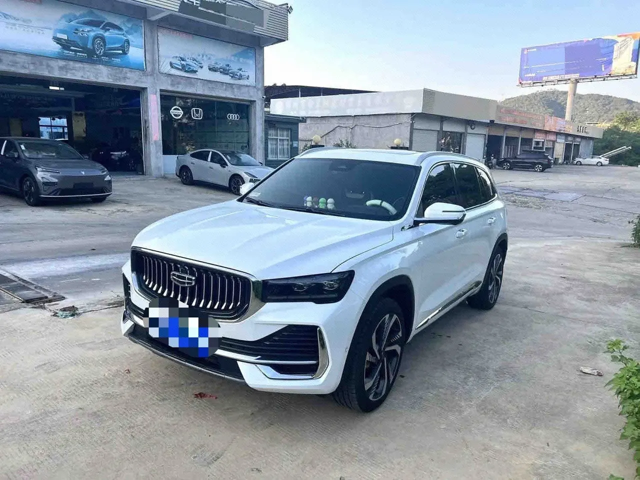 Open image lightbox: Geely 2021 XingyueL (Monjaro) 2.0TD EVO two-wheel drive smart automatic gear