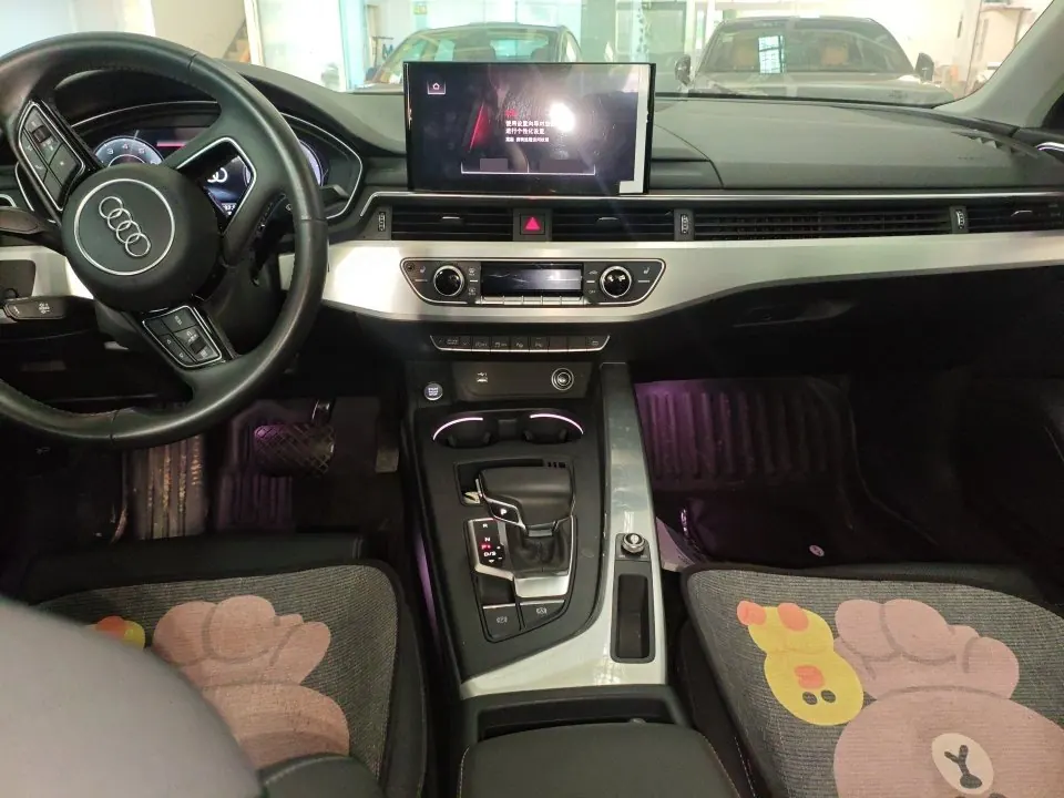 Audi 2020 A4L 2.0TFSI 40TFSI Deluxe Dynamic Automatic 3