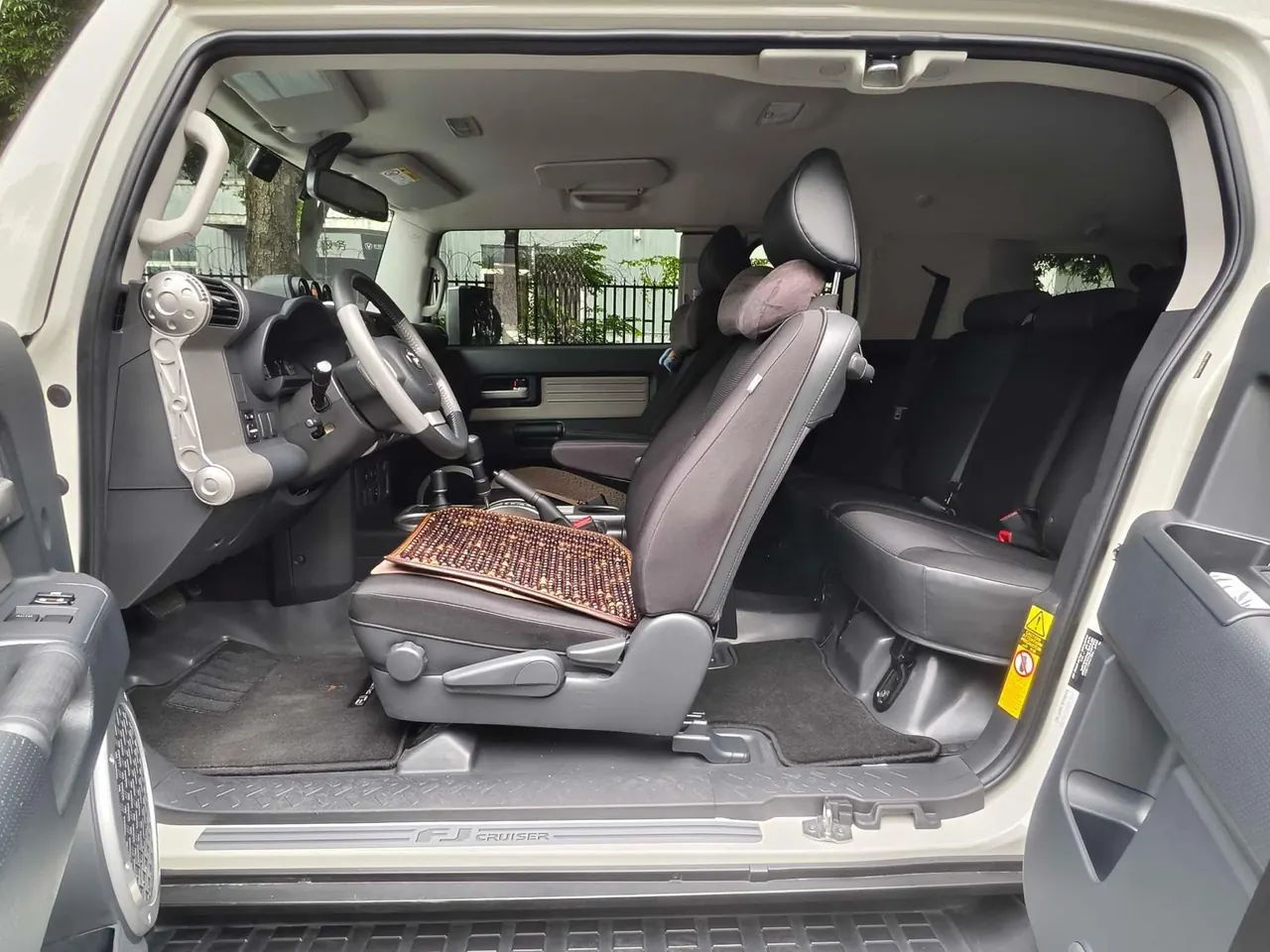 Toyota FJ Cool Road Ze (Imported) 2021 FJ Cool Road Ze 4.0 Middle East Edition Automatic Gear 6