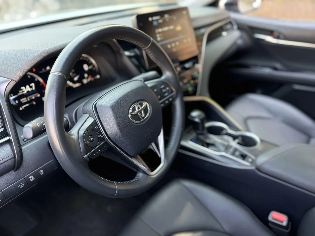 Toyota 2021 Camry 2.5G Deluxe Edition Automatic Gear 10