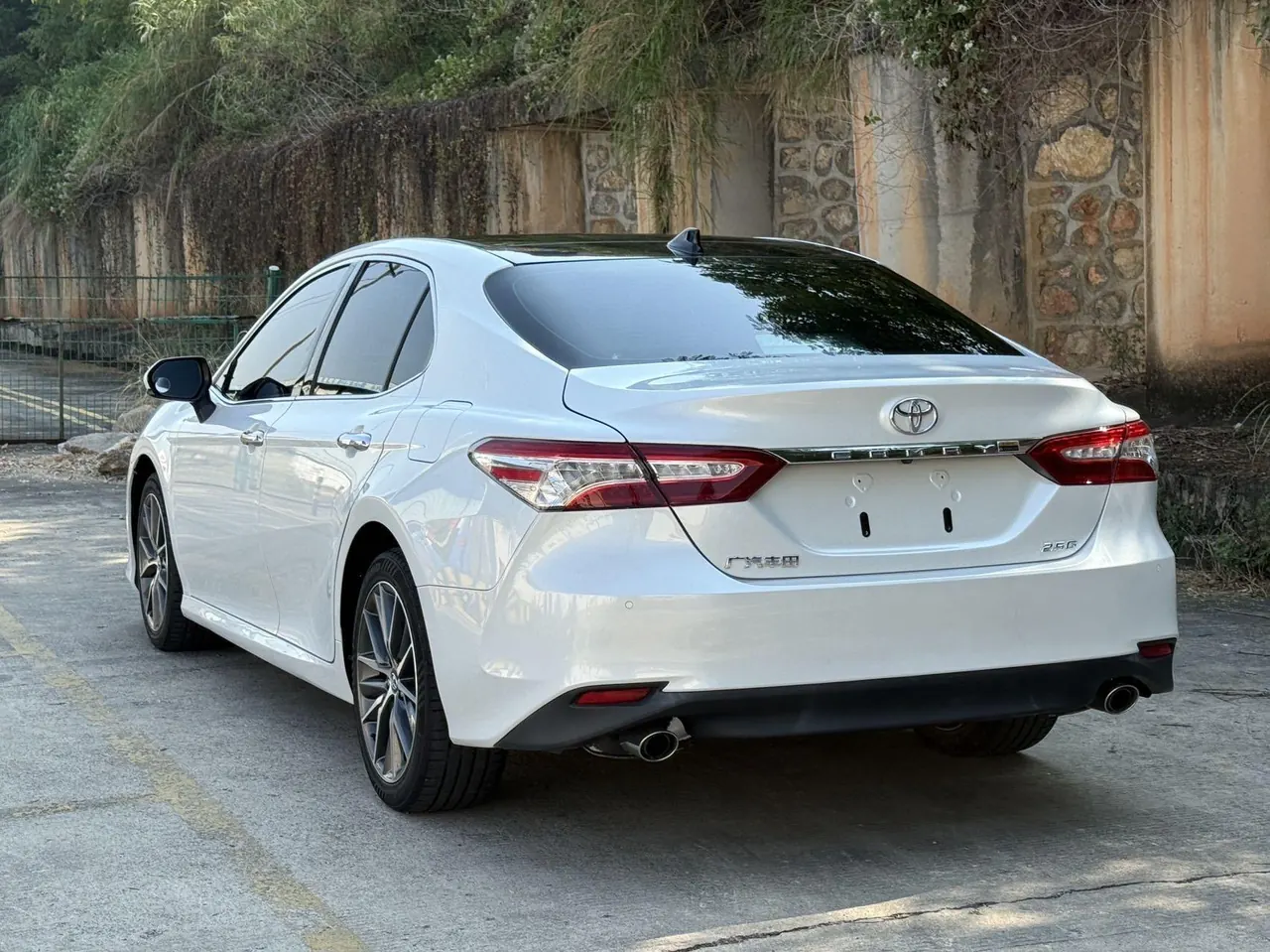 Toyota 2021 Camry 2.5G Deluxe Edition Automatic Gear 4