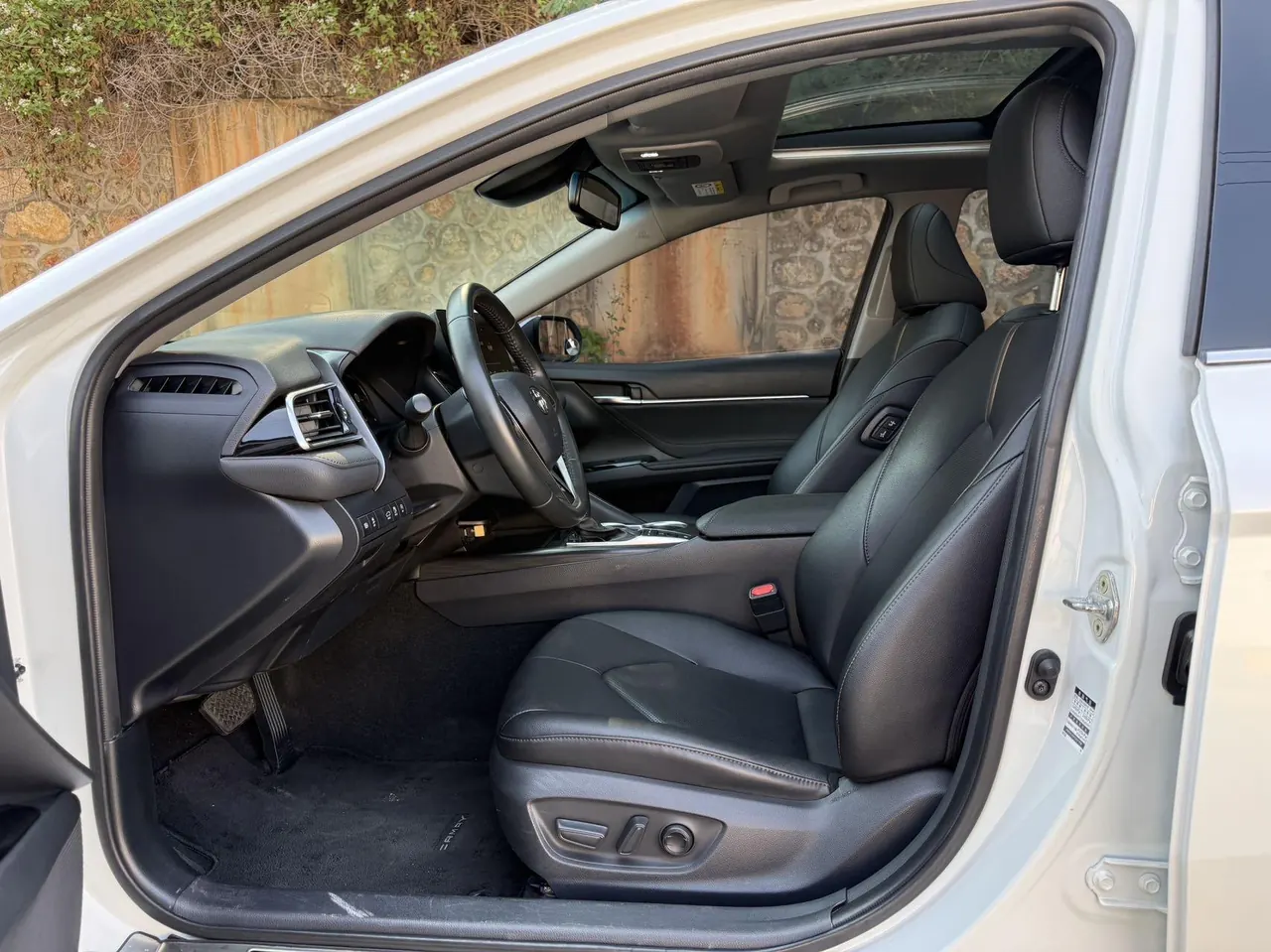 Toyota 2021 Camry 2.5G Deluxe Edition Automatic Gear 7