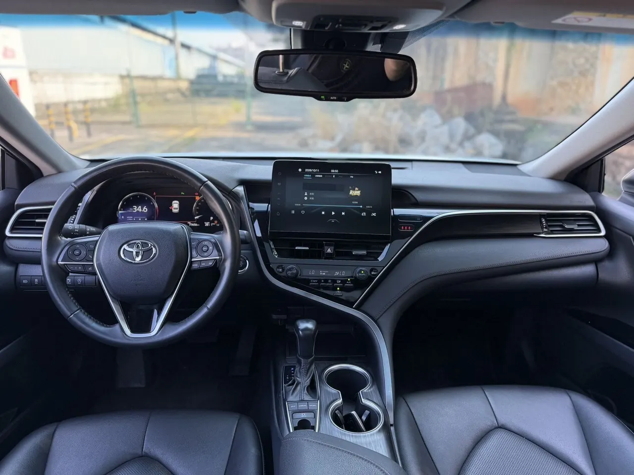 Toyota 2021 Camry 2.5G Deluxe Edition Automatic Gear 9