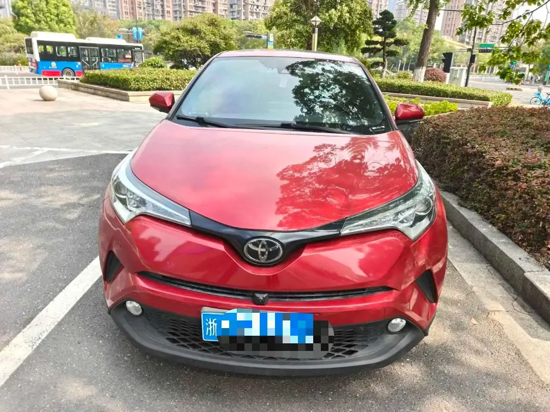 Toyota 2020 C- HR 2.0 stepless leading version of automatic gear 2