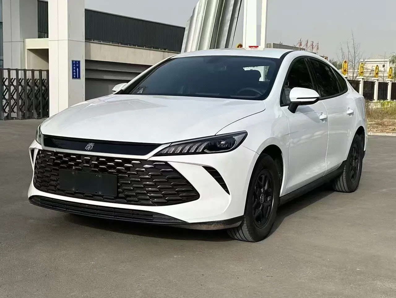 Open image lightbox: BYD 2025 Qin PLUS DM-i 1.5 stepless intelligent driving version 55KM leading automatic gear